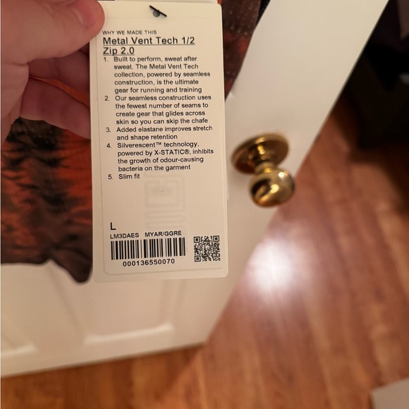 Lululemon Metal Vent half zip - Picture 3 of 4